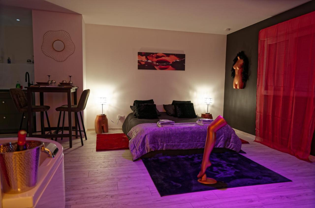 Suite Les Folies Douces & Spa By Nancyintimelounge Exterior photo